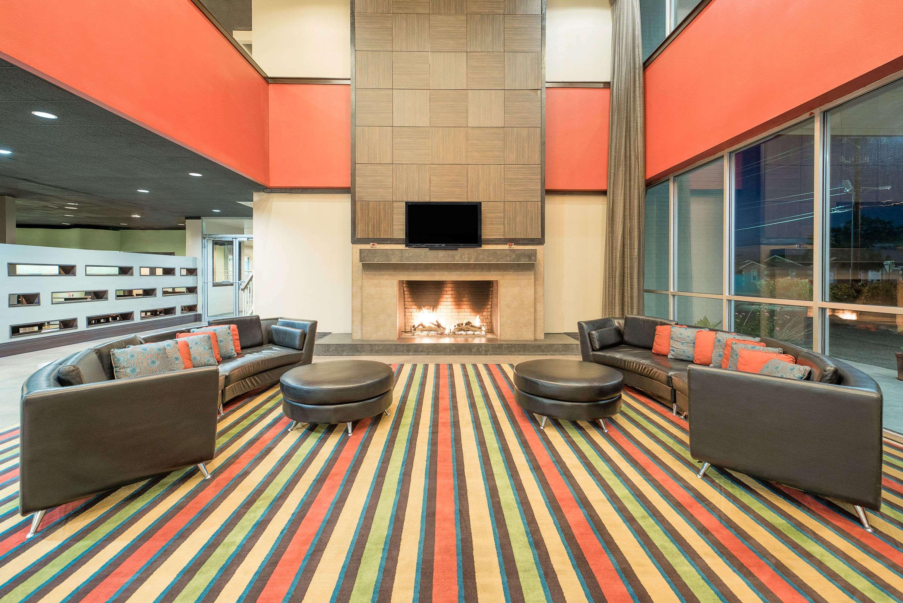 Wyndham Garden Midland Hotel Eksteriør billede