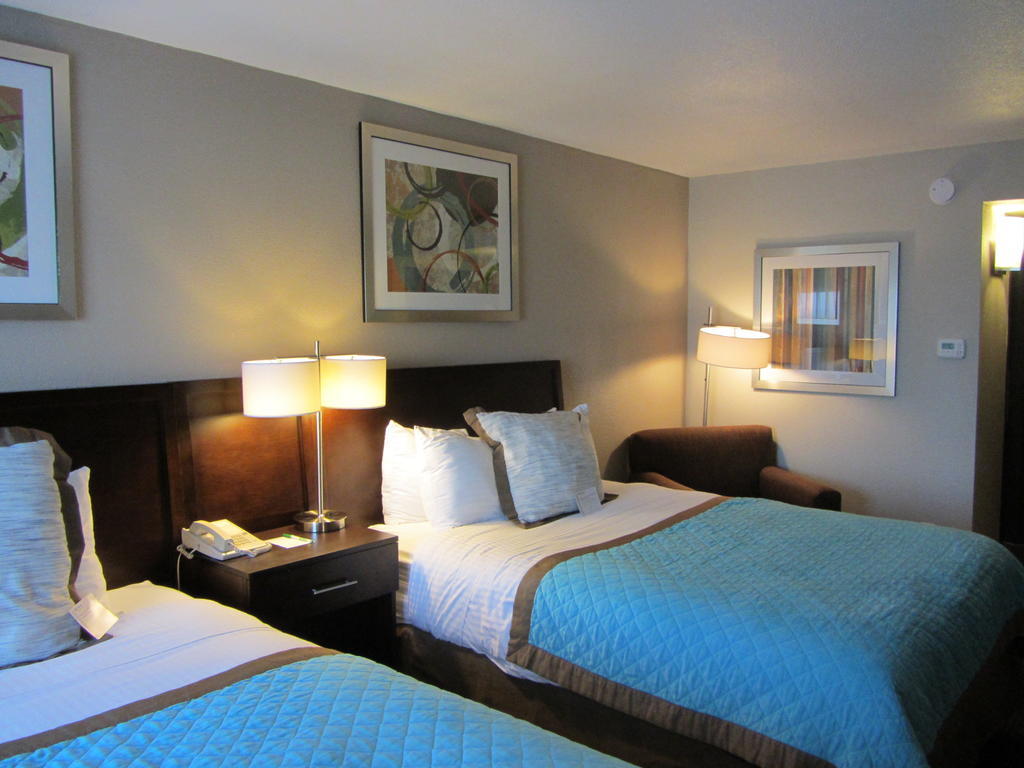 Wyndham Garden Midland Hotel Eksteriør billede